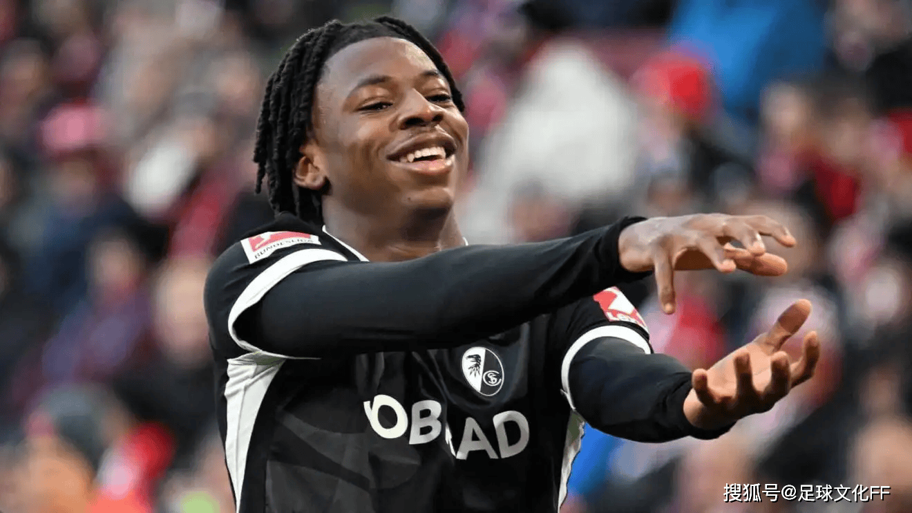 包含曼联围绕德甲战术微调费德勒新星赛事规则更新表现惊艳，新奥尔良鹈鹕伤情更新备战NBA季后赛瞬间刷屏的词条